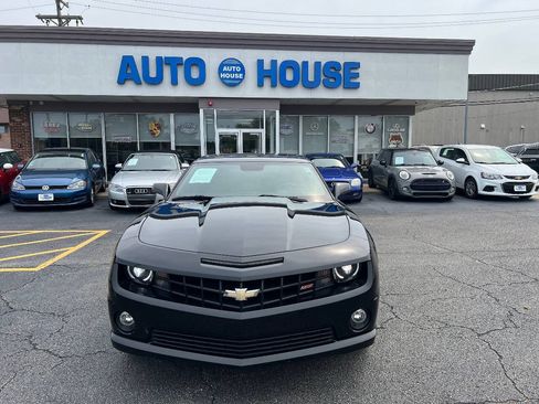 Used 2010 Chevrolet Camaro SS w/ RS Package RWD image 2
