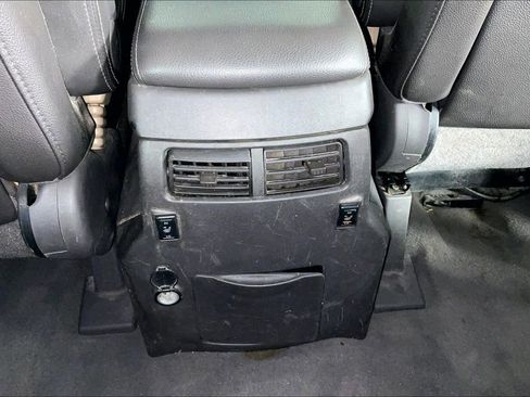 Used 2014 Nissan Armada Platinum w/ Platinum Reserve Package image 32