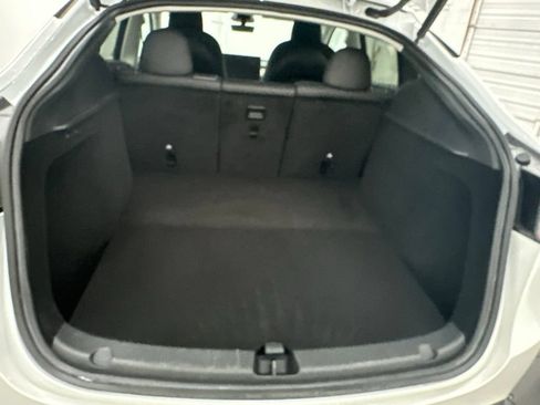 Used 2023 Tesla Model Y Long Range AWD/4WD image 24