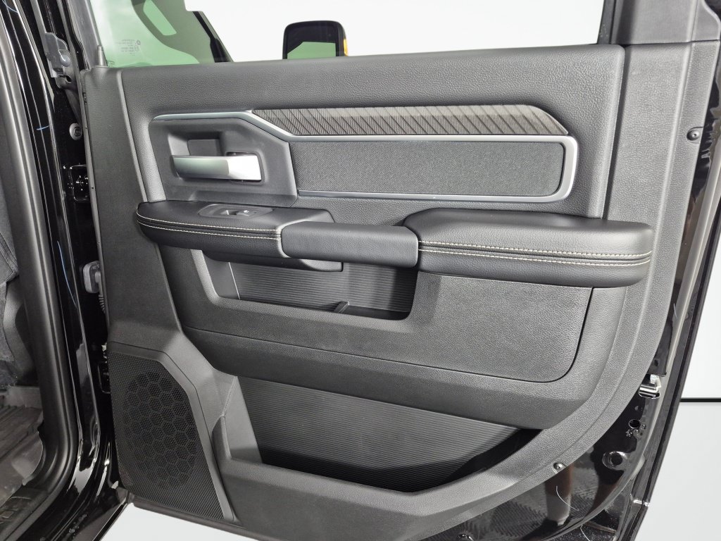 New 2026 RAM 2500 Big Horn AWD/4WD image 38