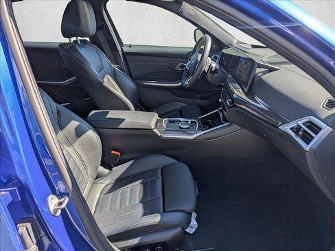 Used 2025 BMW M340i xDrive M340i xDrive w/ Premium Package image 21