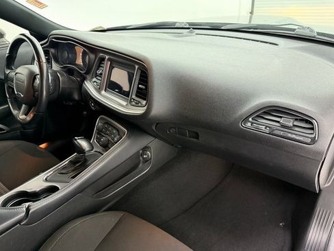 Used 2022 Dodge Challenger GT w/ Blacktop Package image 9