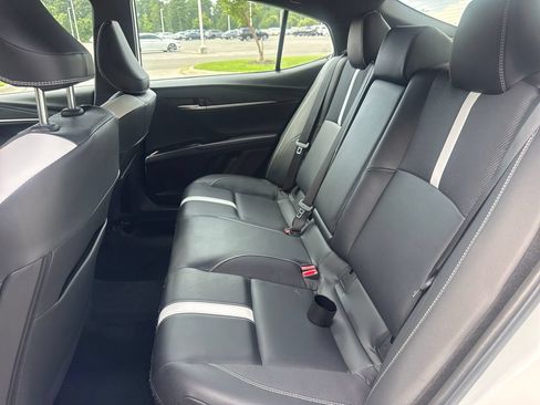 Used 2025 Toyota Camry SE FWD image 32