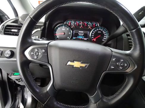 Used 2018 Chevrolet Suburban LT AWD/4WD image 6