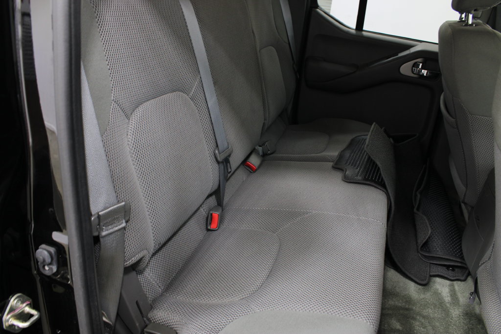 Used 2016 Nissan Frontier SV w/ SV Value Truck Package RWD image 17