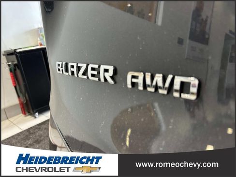 Used 2022 Chevrolet Blazer Premier w/ Enhanced Convenience Package AWD/4WD image 36
