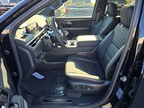 New 2025 GMC Sierra EV Denali AWD/4WD image 15