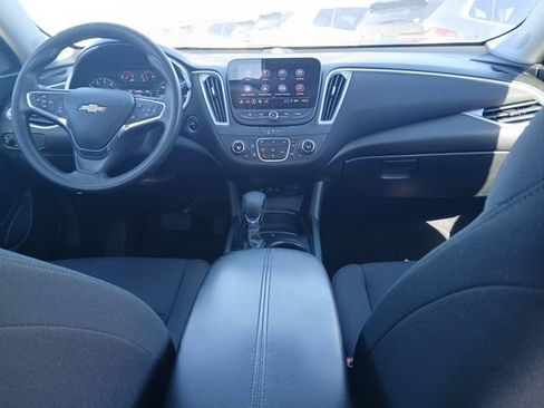 Used 2023 Chevrolet Malibu LT image 12
