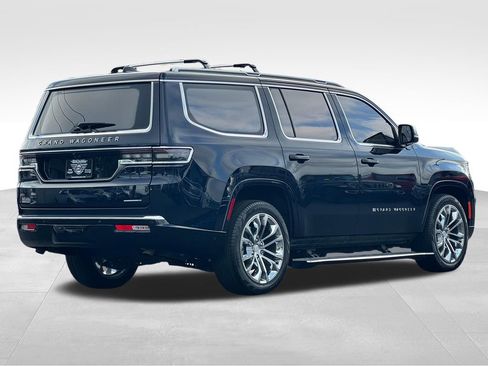 Used 2023 Jeep Grand Wagoneer Series II w/ Premium Group II AWD/4WD image 7