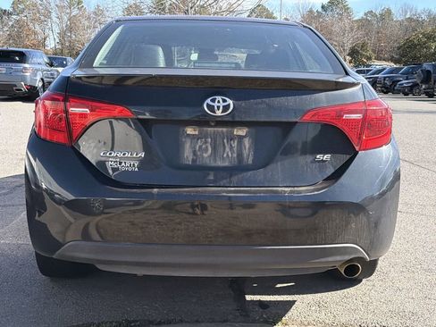 Used 2018 Toyota Corolla SE image 5