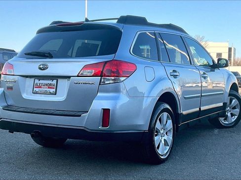 Used 2012 Subaru Outback 2.5i Limited w/ Moonroof Pkg image 11