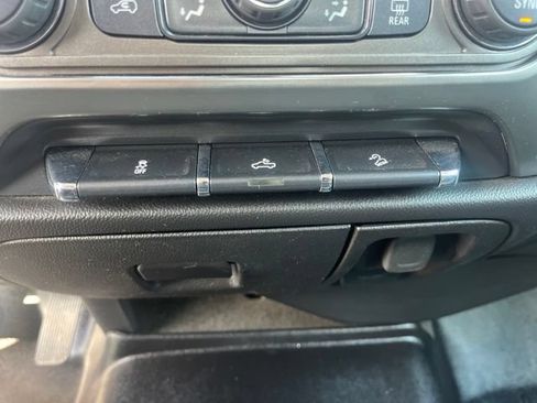 Used 2017 Chevrolet Silverado 1500 LT w/ All Star Edition AWD/4WD image 32