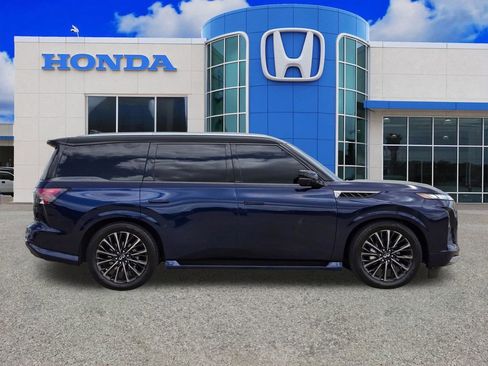 Used 2025 INFINITI QX80 Autograph AWD/4WD image 2