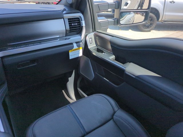 New 2026 Ford F250 Platinum w/ FX4 Off-Road Package AWD/4WD image 16