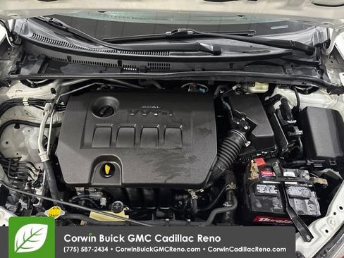 Used 2015 Toyota Corolla LE FWD image 32