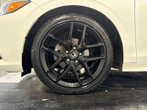 Used 2024 Honda Civic Sport image 6
