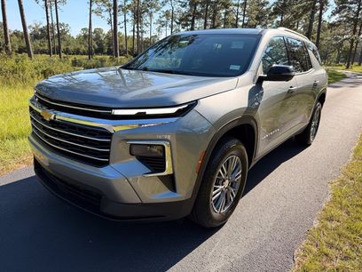 New 2027 Chevrolet Traverse LT w/ Driver Confidence Package