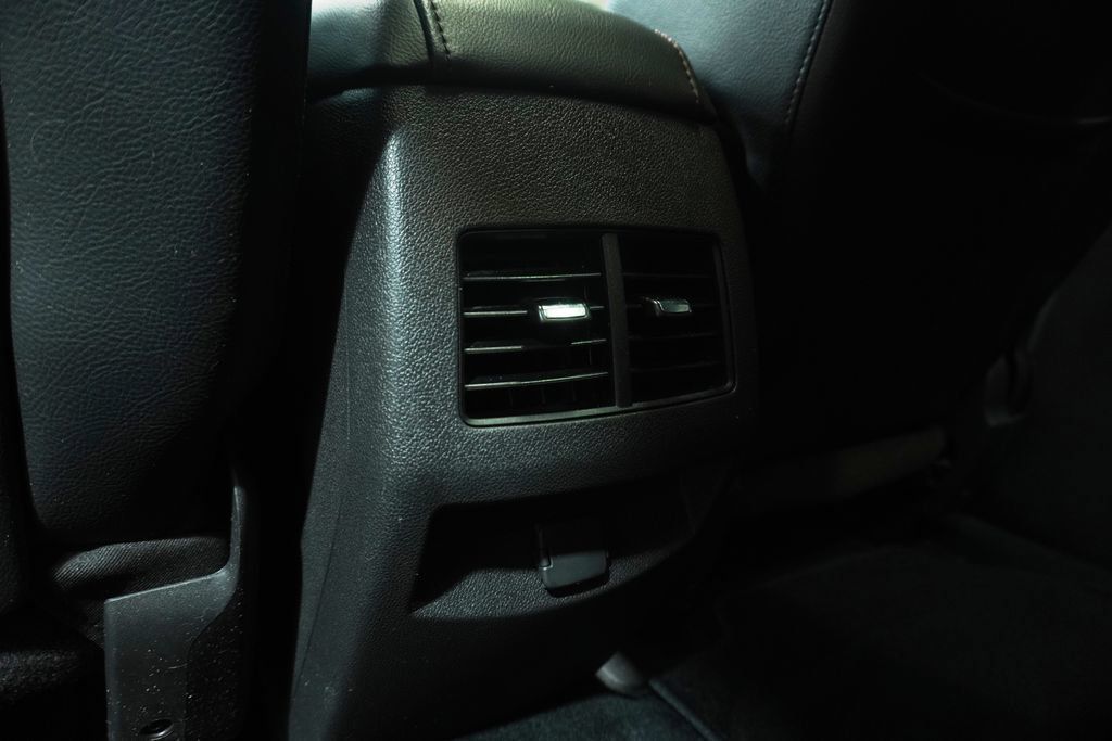 Used 2013 Ford Edge SEL AWD/4WD image 14