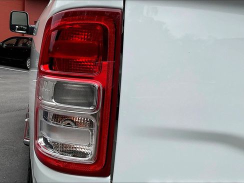 Used 2024 RAM 2500 Big Horn AWD/4WD image 24