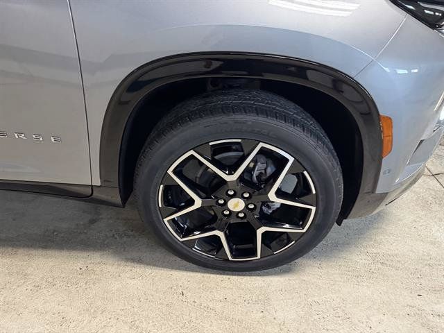 Certified 2026 Chevrolet Traverse High Country w/ LPO, Floor Liner Package AWD/4WD image 7