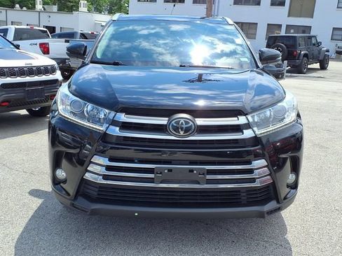 Used 2017 Toyota Highlander Limited AWD/4WD image 20