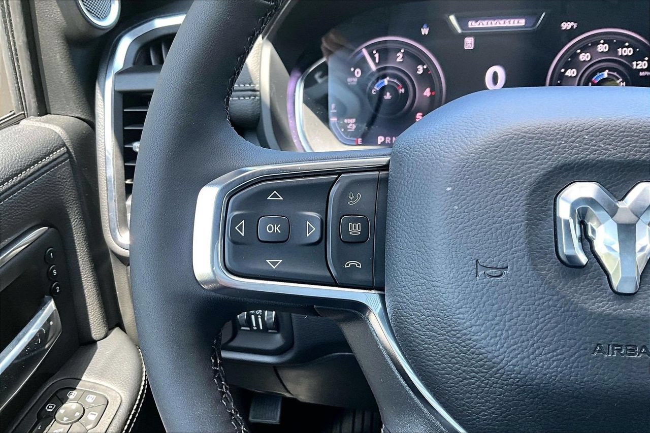 New 2026 RAM 3500 Laramie AWD/4WD image 27