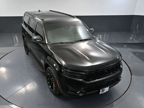 Used 2022 Jeep Wagoneer Series II image 70