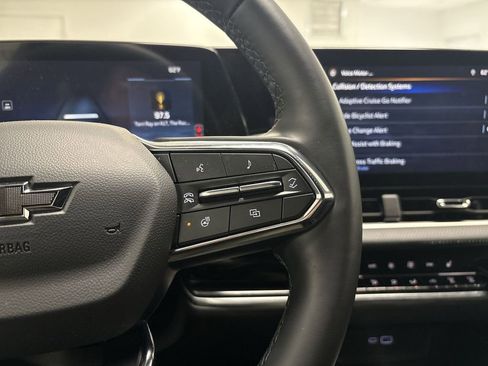 Used 2025 Chevrolet Equinox LT w/ Convenience Package II image 47