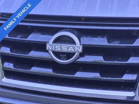 Used 2022 Nissan Armada SL w/ Captain's Chairs Package AWD/4WD image 24