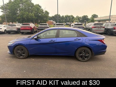 Certified 2023 Hyundai Elantra SEL FWD image 8