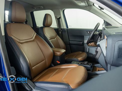 Used 2023 Ford Maverick Lariat image 40