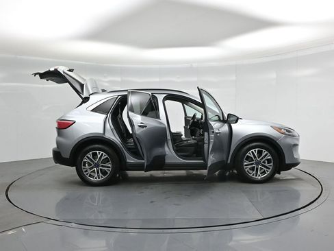 Certified 2022 Ford Escape SEL w/ Technology Package image 5