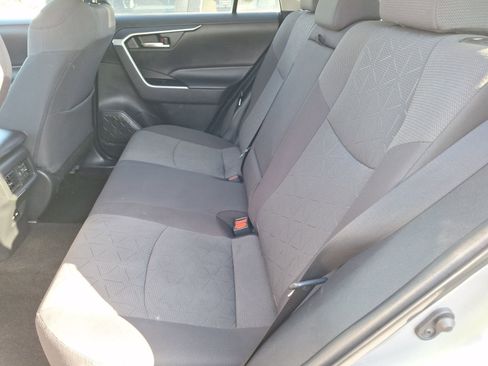 Used 2021 Toyota RAV4 XLE image 30