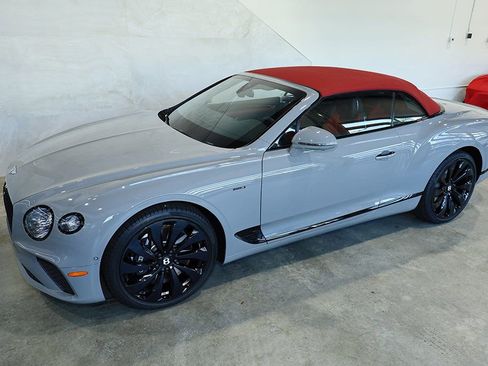 Used 2024 Bentley Continental GT V8 image 14