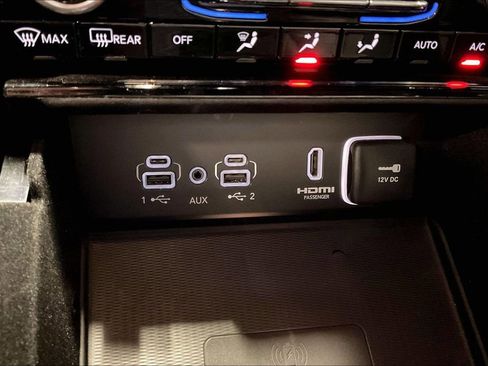 Used 2022 Jeep Grand Cherokee Overland w/ Adv Protech Group III image 31