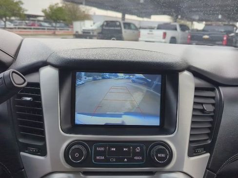 Certified 2018 GMC Yukon SLE w/ Convenience Package image 8