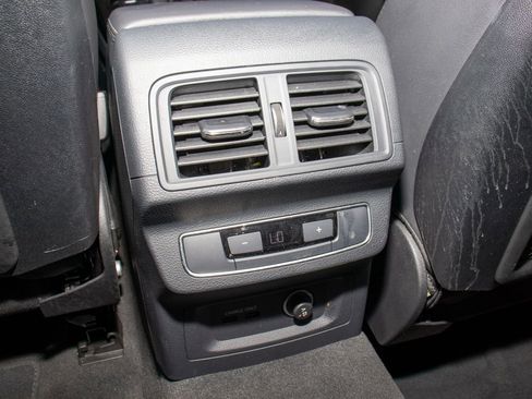 Used 2023 Audi Q5 2.0T Premium w/ Convenience Package image 20