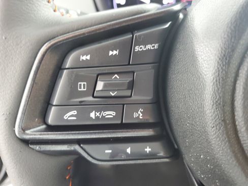 Used 2025 Subaru Crosstrek 2.5i Limited w/ Crosstrek Mirror Package image 23