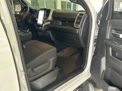 Used 2025 RAM 2500 Big Horn image 27