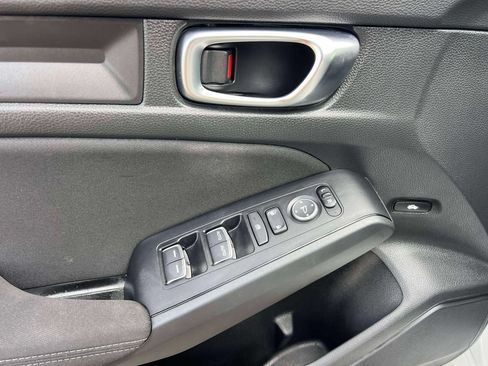 Used 2025 Honda Civic Sport image 16