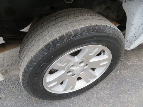 Used 2007 GMC Sierra 1500 SLE w/ Texas Edition RWD image 11