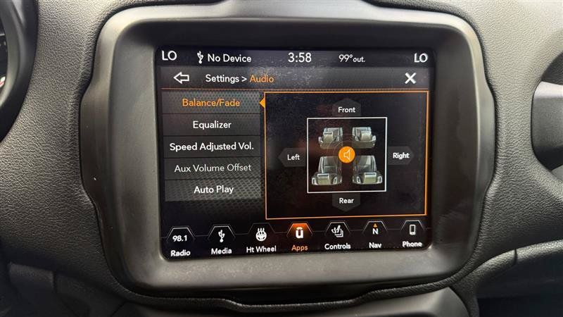 Used 2018 Jeep Renegade Latitude w/ UConnect 8.4 Nav Group AWD/4WD image 28