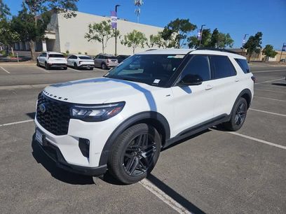 Used 2025 Ford Explorer ST-Line w/ ST-Line Street Pack