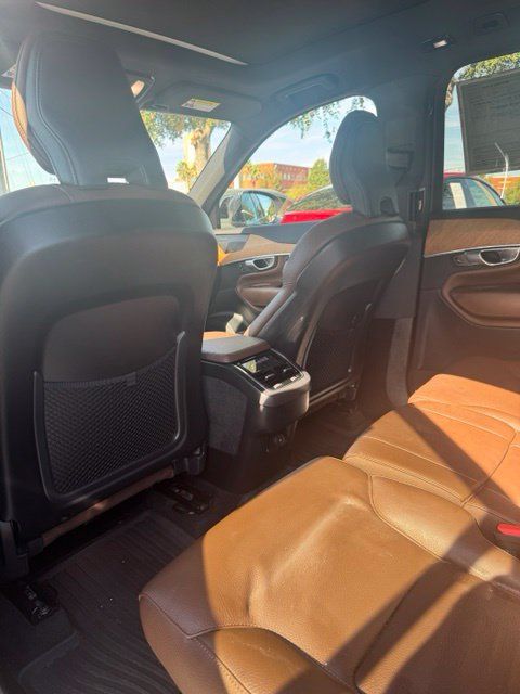 Used 2024 Volvo XC90 B5 Plus w/ Protection Package Premier AWD/4WD image 8