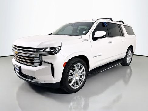 Used 2022 Chevrolet Suburban High Country w/ Max Trailering Package AWD/4WD image 3