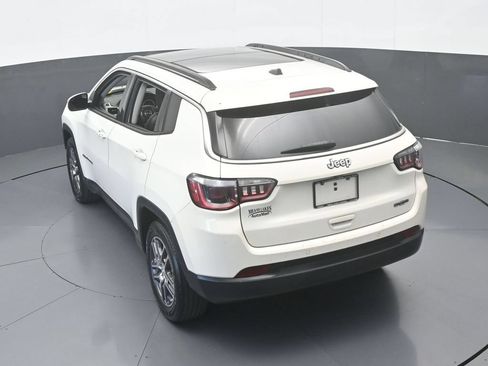 Used 2020 Jeep Compass Latitude FWD image 51