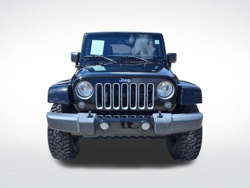 Used 2018 Jeep Wrangler Unlimited Sahara w/ Connectivity Group AWD/4WD image 2