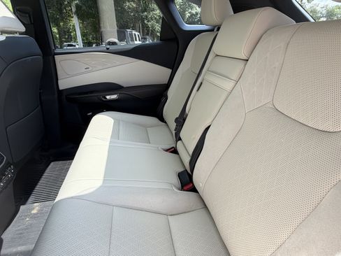 Used 2024 Lexus RX 350 w/ Convenience Package AWD/4WD image 31