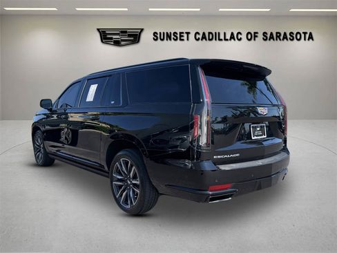 Certified 2024 Cadillac Escalade ESV Sport w/ Touring Package AWD/4WD image 5