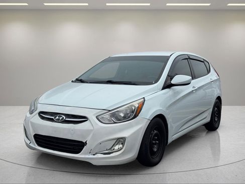 Used 2016 Hyundai Accent SE FWD image 1